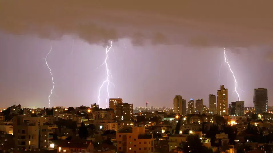 ברקים בתל אביב ברקים בתל אביב