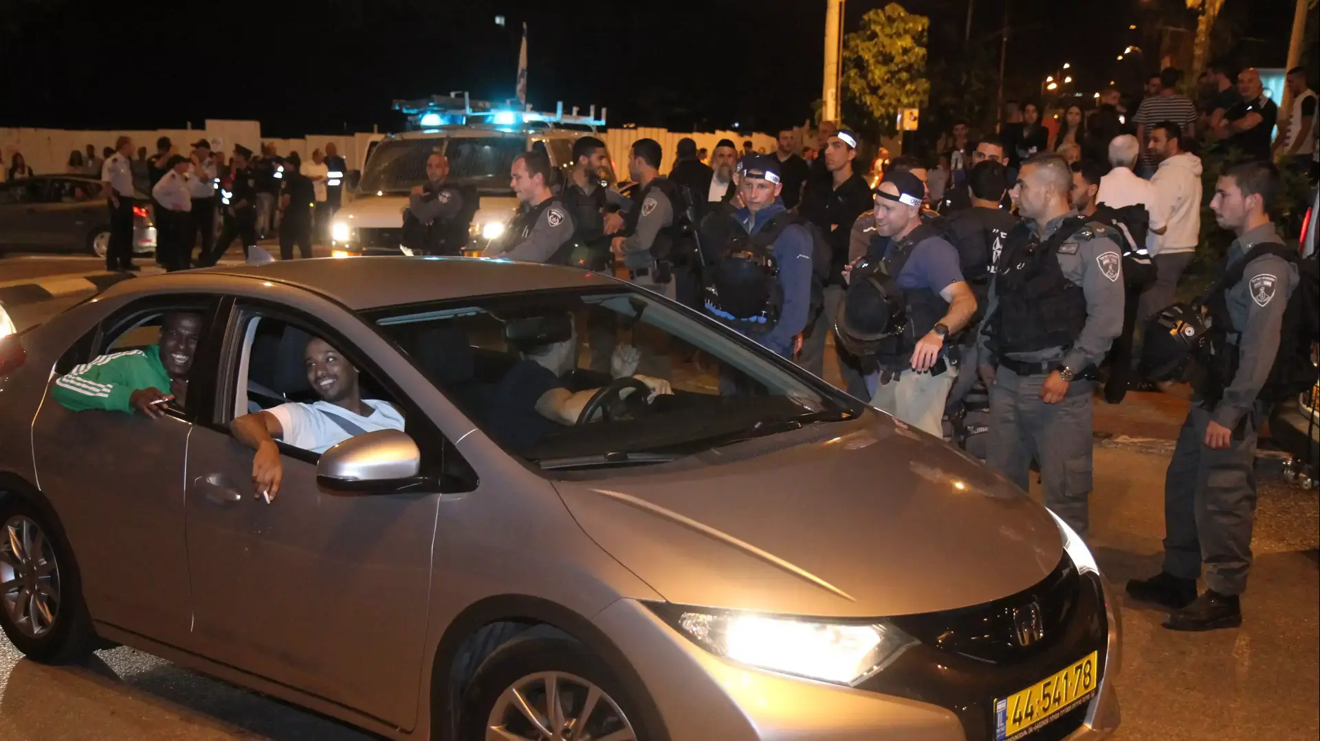 עימותים לאחר עצרת למען שלי דדון בעפולה עימותים לאחר עצרת למען שלי דדון בעפולה
