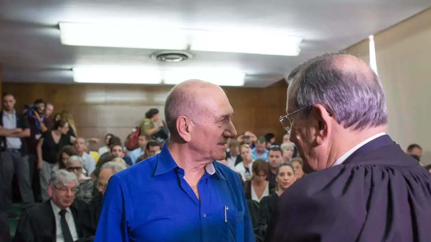 ראש הממשלה לשעבר אהוד אולמרט בבית המשפט, מאי 2014 ראש הממשלה לשעבר אהוד אולמרט בבית המשפט, מאי 2014