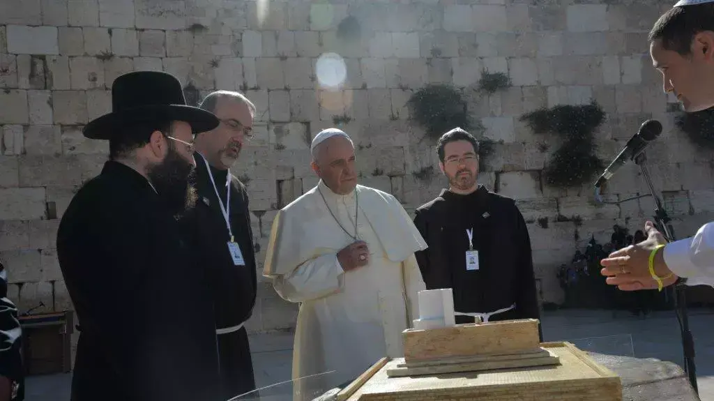 ביקור האפיפיור פרנציסקוק בכותל המערבי, מאי 2014 ביקור האפיפיור פרנציסקוק בכותל המערבי, מאי 2014