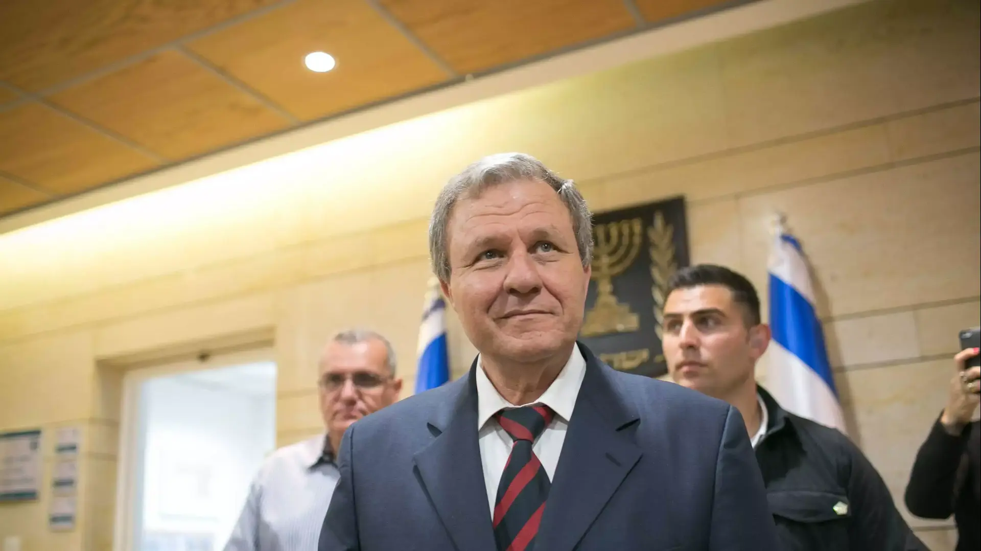 מאיר שטרית ויו"ר הכנסת יולי אדלשטיין במעמד הגשת טפסי המועמדות לנשיאות, מאי 2014 מאיר שטרית ויו"ר הכנסת יולי אדלשטיין במעמד הגשת טפסי המועמדות לנשיאות, מאי 2014