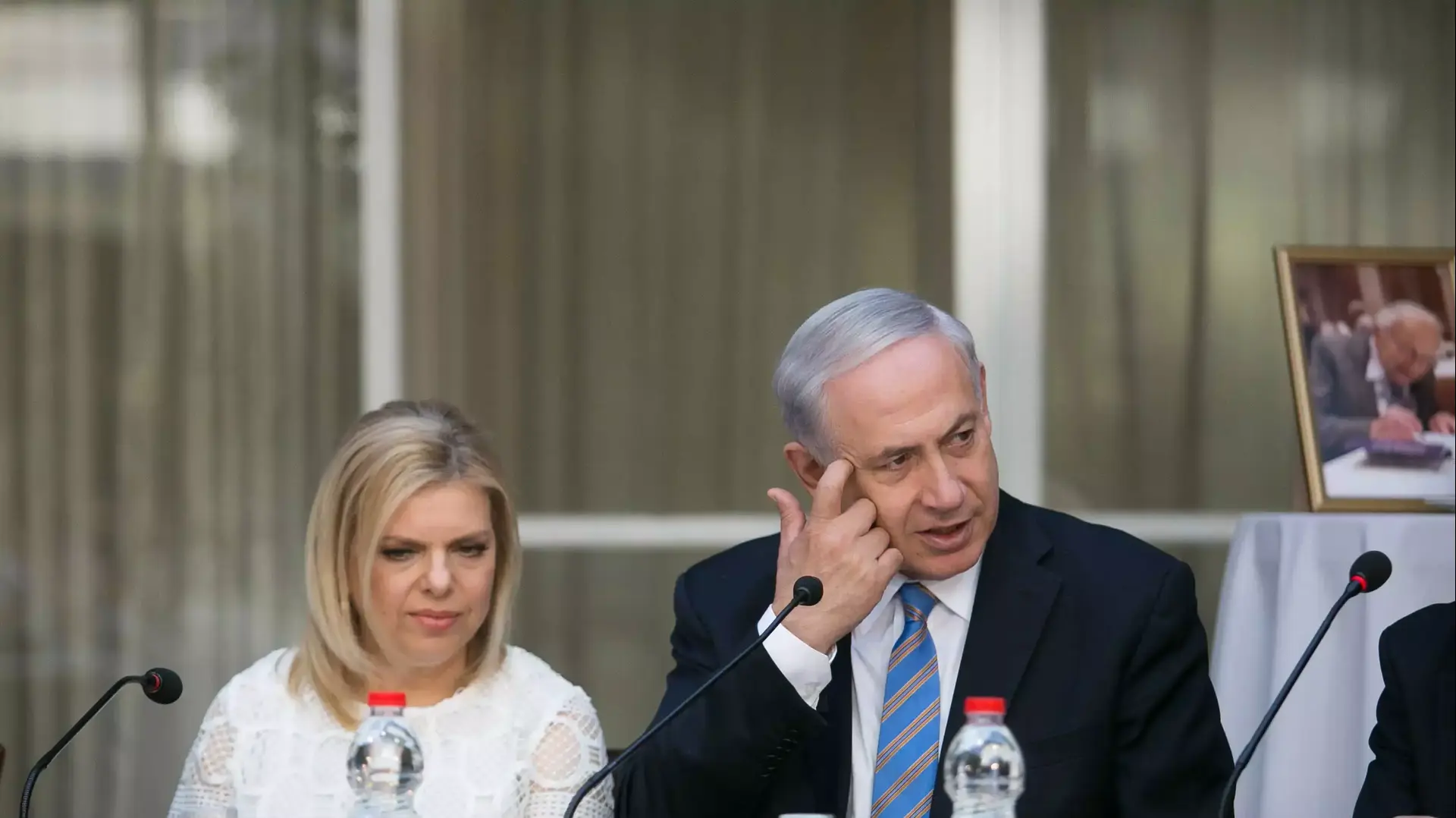 ראש הממשלה בנימין נתניהו בחוג התנ"ך בבית ראש הממשלה בירושלים, יוני 2014 ראש הממשלה בנימין נתניהו בחוג התנ"ך בבית ראש הממשלה בירושלים, יוני 2014