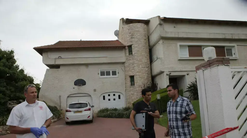 שתי ילדות בנות 12 טבעו למוות בבריכה פרטית בסביון, ה-3 ביוני 2014 שתי ילדות בנות 12 טבעו למוות בבריכה פרטית בסביון, ה-3 ביוני 2014