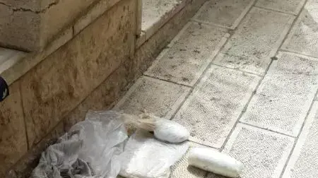 1.5 קילוגרם הרואין נמצא בגלגל של זוג תושבי בית חנינא 1.5 קילוגרם הרואין נמצא בגלגל של זוג תושבי בית חנינא