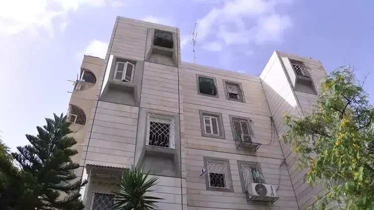 אח ואחות שנפלו מחלון ביתם בקומה השלישית בבאר שבע, יוני 2014 אח ואחות שנפלו מחלון ביתם בקומה השלישית בבאר שבע, יוני 2014