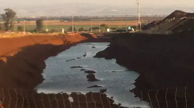 הצפת מים בתוואי רכבת העמקים בעפולה הצפת מים בתוואי רכבת העמקים בעפולה