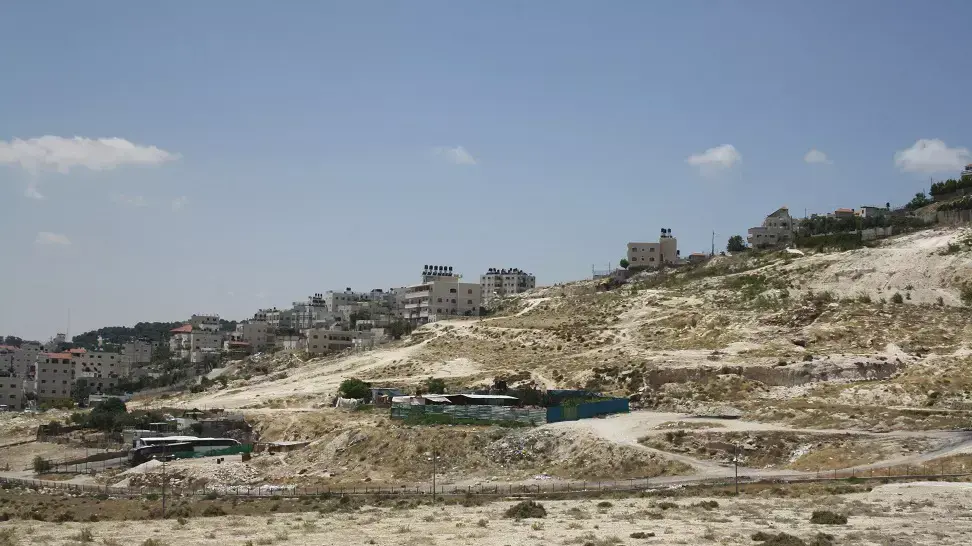 בנייה לא חוקית במורדות הר הצופים. יוני 2014 בנייה לא חוקית במורדות הר הצופים. יוני 2014