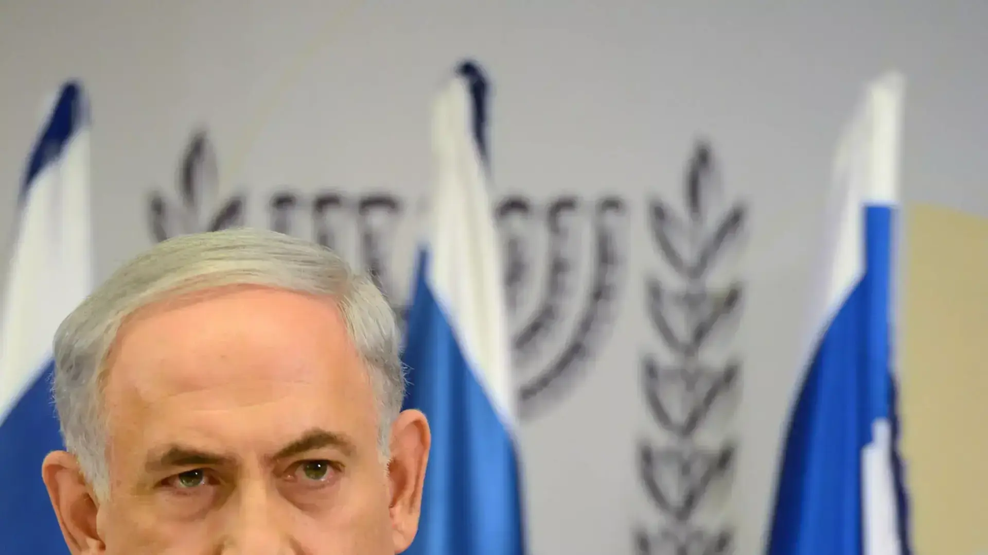 ראש הממשלה בנימין נתניהו, שר הביטחון משה (בוגי) יעלון והרמטכ"ל בני גנץ, במסיבת עיתונאים על הנערים החטופים, 14 ביוני 2014 ראש הממשלה בנימין נתניהו, שר הביטחון משה (בוגי) יעלון והרמטכ"ל בני גנץ, במסיבת עיתונאים על הנערים החטופים, 14 ביוני 2014