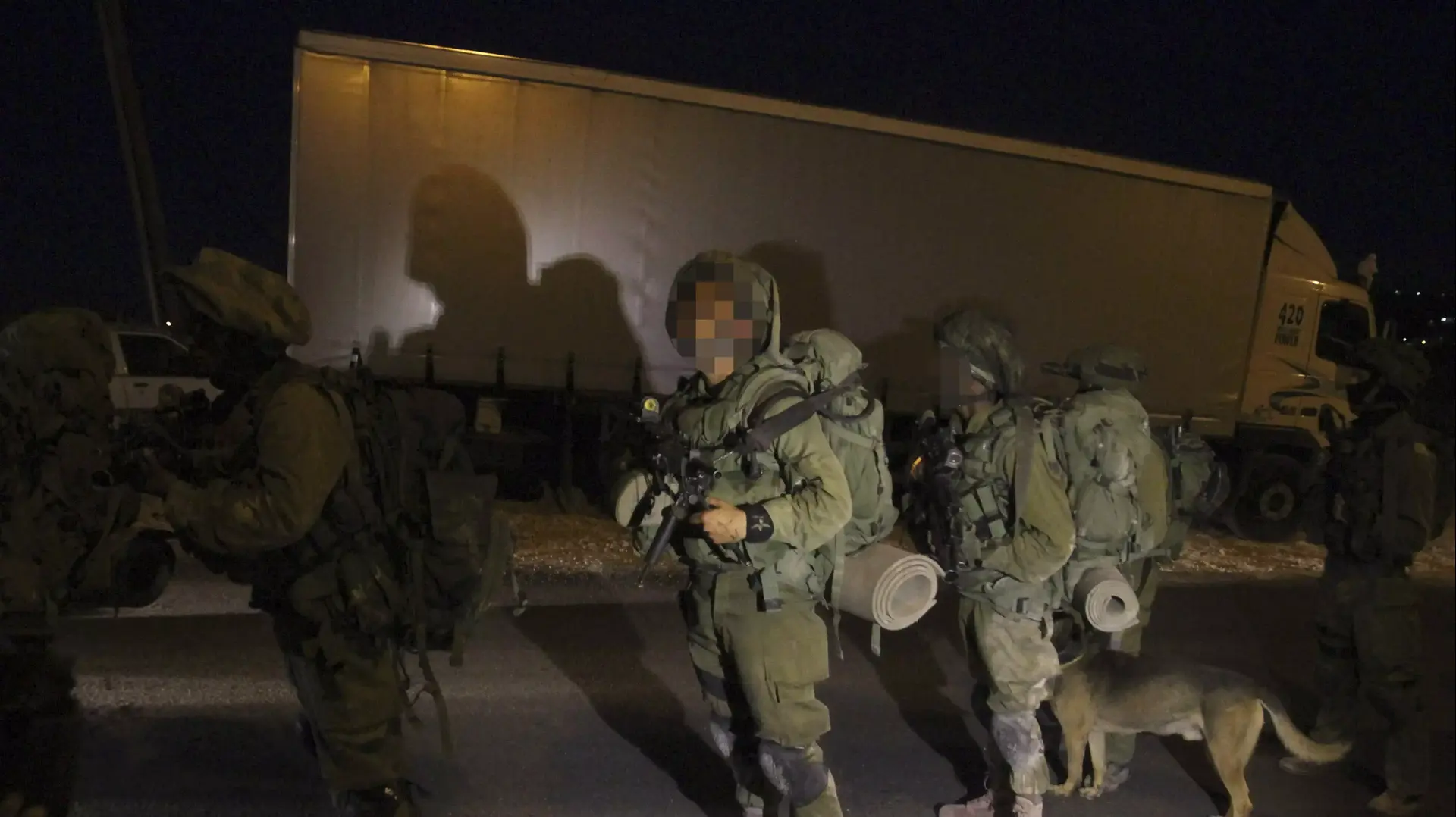 חיילי צה"ל בפעילות מבצעית בחברון. 15 ביוני 2014 חיילי צה"ל בפעילות מבצעית בחברון. 15 ביוני 2014