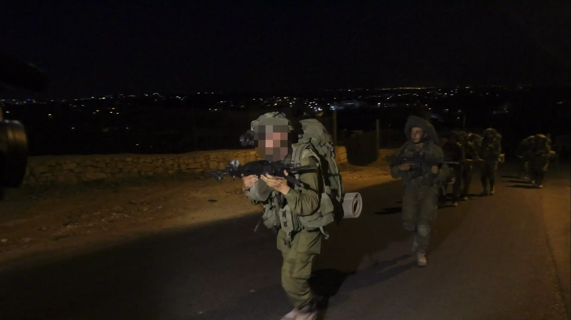 חיילי צה"ל בפעילות מבצעית בחברון. 15 ביוני 2014 חיילי צה"ל בפעילות מבצעית בחברון. 15 ביוני 2014