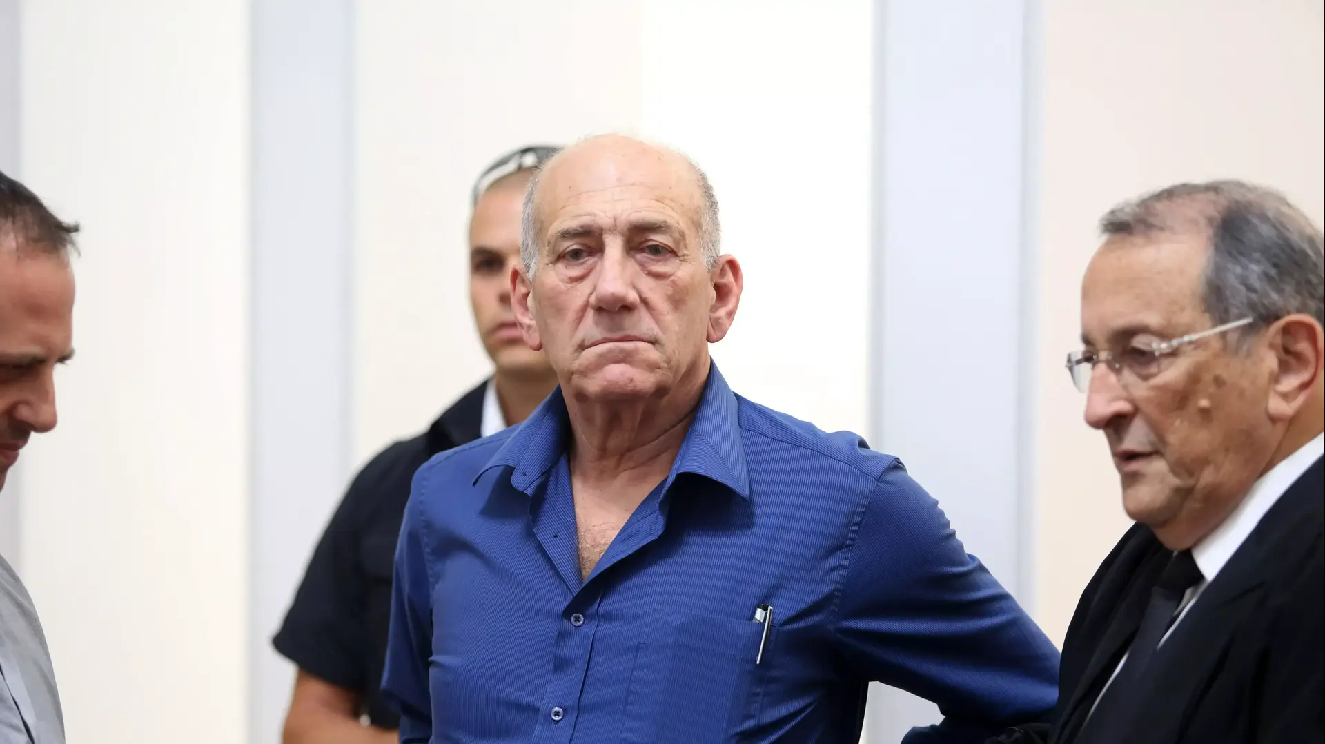 דיון בקשת הפרקליטות להחזיר את התיק בעניינו של מר אהוד אולמרט לבית המשפט לשמיעת עדויות נוספות
