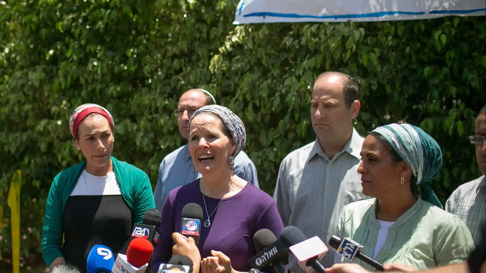 משפחות החטופים בנוף איילון משפחות החטופים בנוף איילון