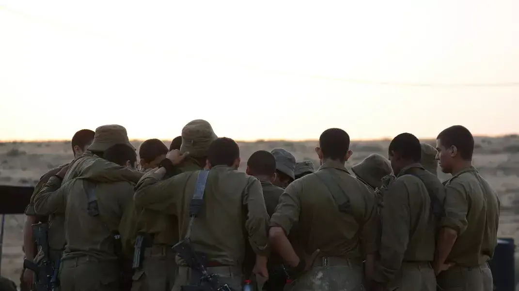חיילי חטיבת הצנחנים בפעולות לאיתור החטופים בחברון, יוני 2014 חיילי חטיבת הצנחנים בפעולות לאיתור החטופים בחברון, יוני 2014