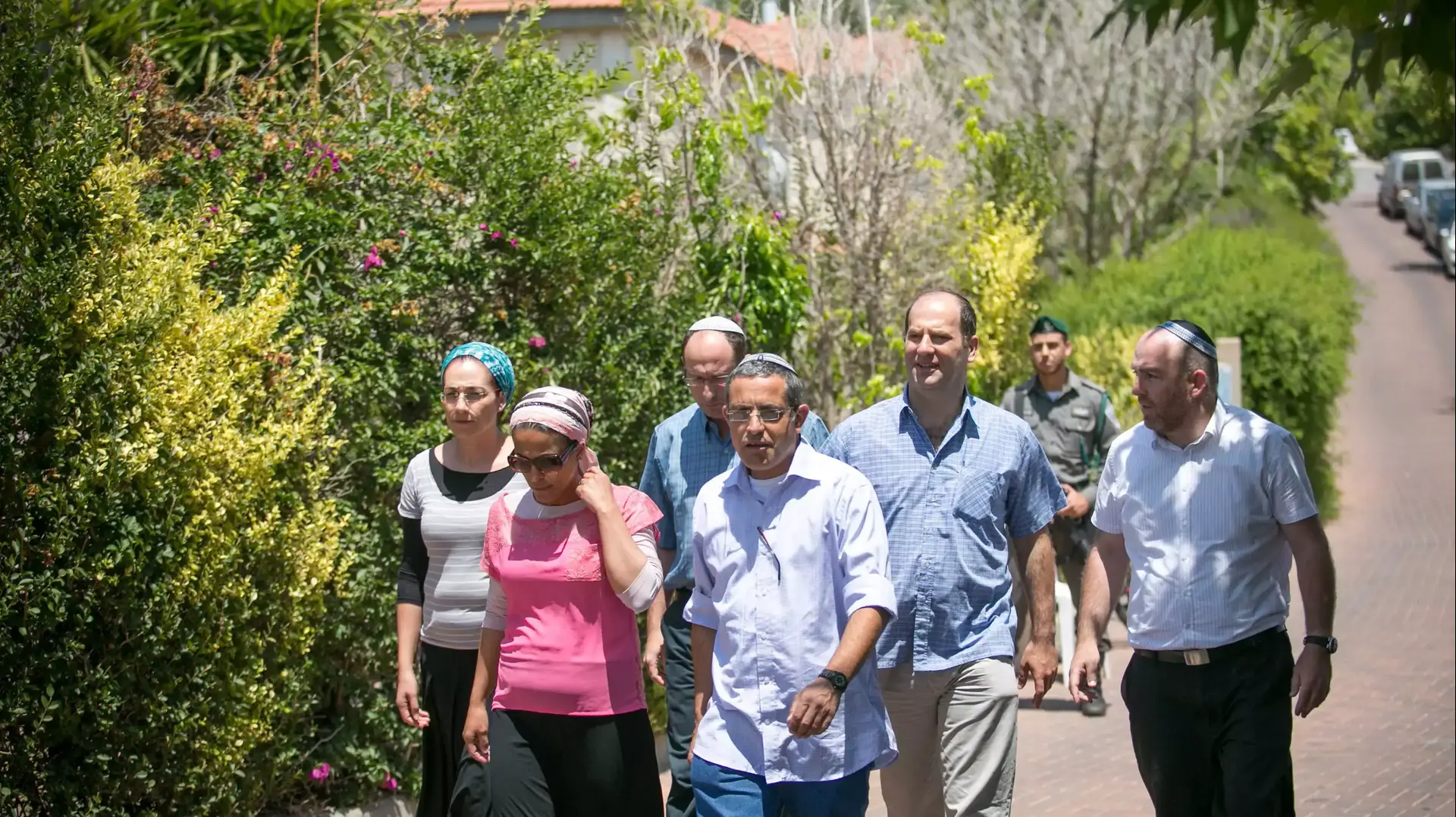 11 ימים לחטיפת הנערים, משפחות החטופים נפגשות בטלמון, יוני 2014 11 ימים לחטיפת הנערים, משפחות החטופים נפגשות בטלמון, יוני 2014