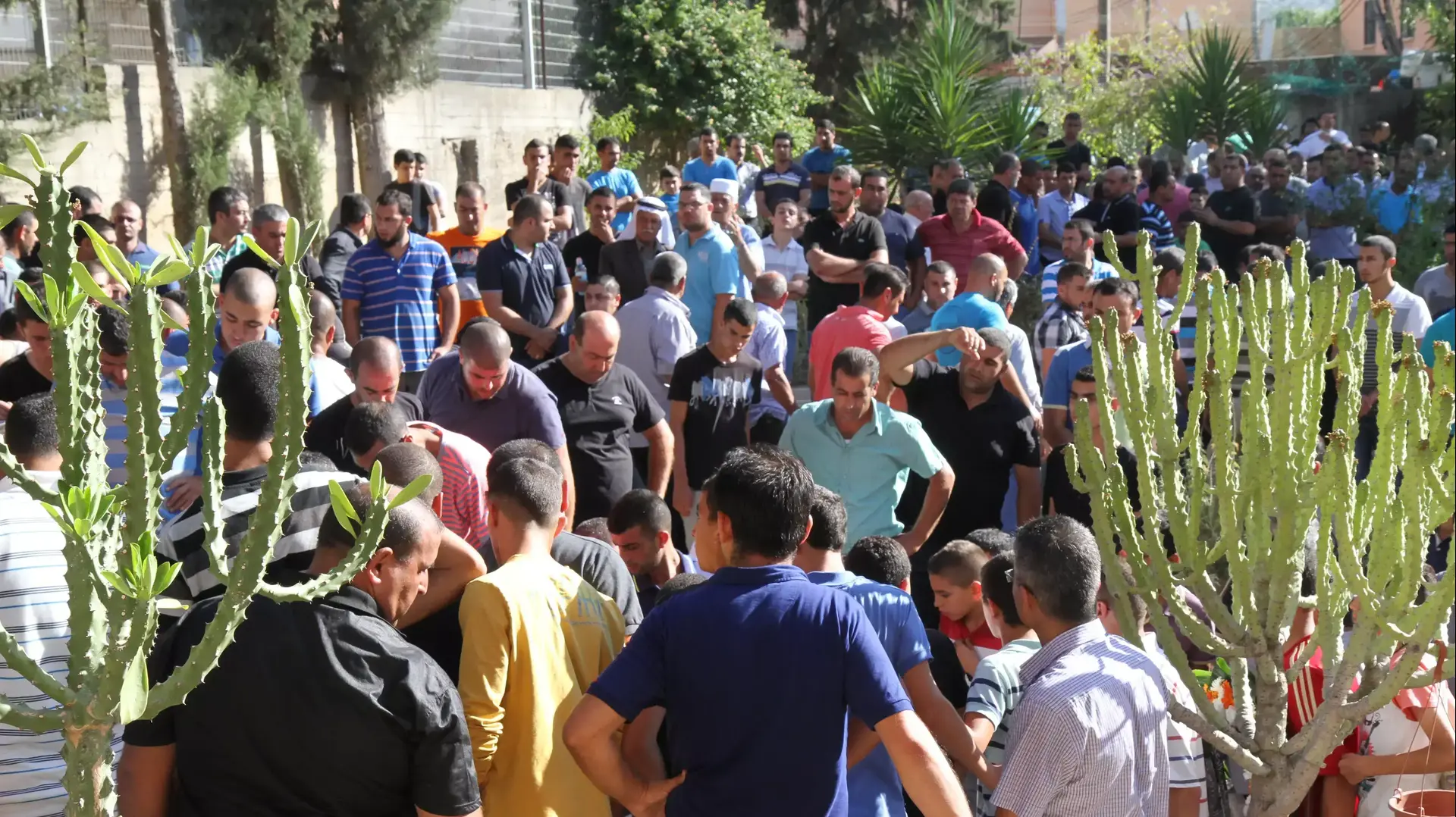הנער מוחמד קראקרה שנהרג אתמול בגבול סוריה מובא למנוחות בכפר עראבה, יוני 2014