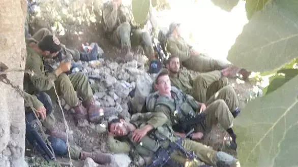 חיילי צה"ל בחיפושים אחר הנערים החטופים, יוני 2014 חיילי צה"ל בחיפושים אחר הנערים החטופים, יוני 2014