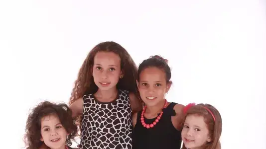 בגדי ילדים בעלמונת