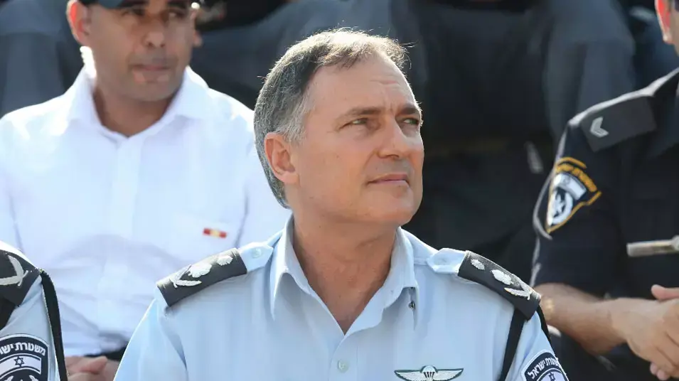 מפכ"ל המשטרה יוחנן דיננו בכנס האופנוענים ,יולי 2012 מפכ"ל המשטרה יוחנן דיננו בכנס האופנוענים ,יולי 2012
