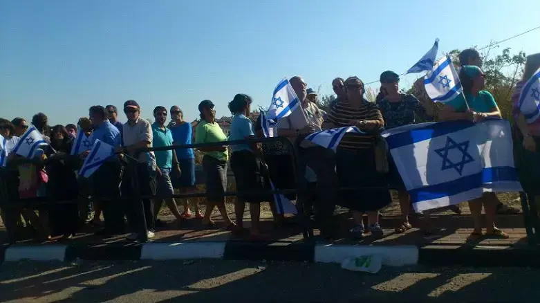מסע הלוויה של שלושת החטופים, יוני 2014