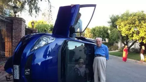 תאונת דרכים זקנים