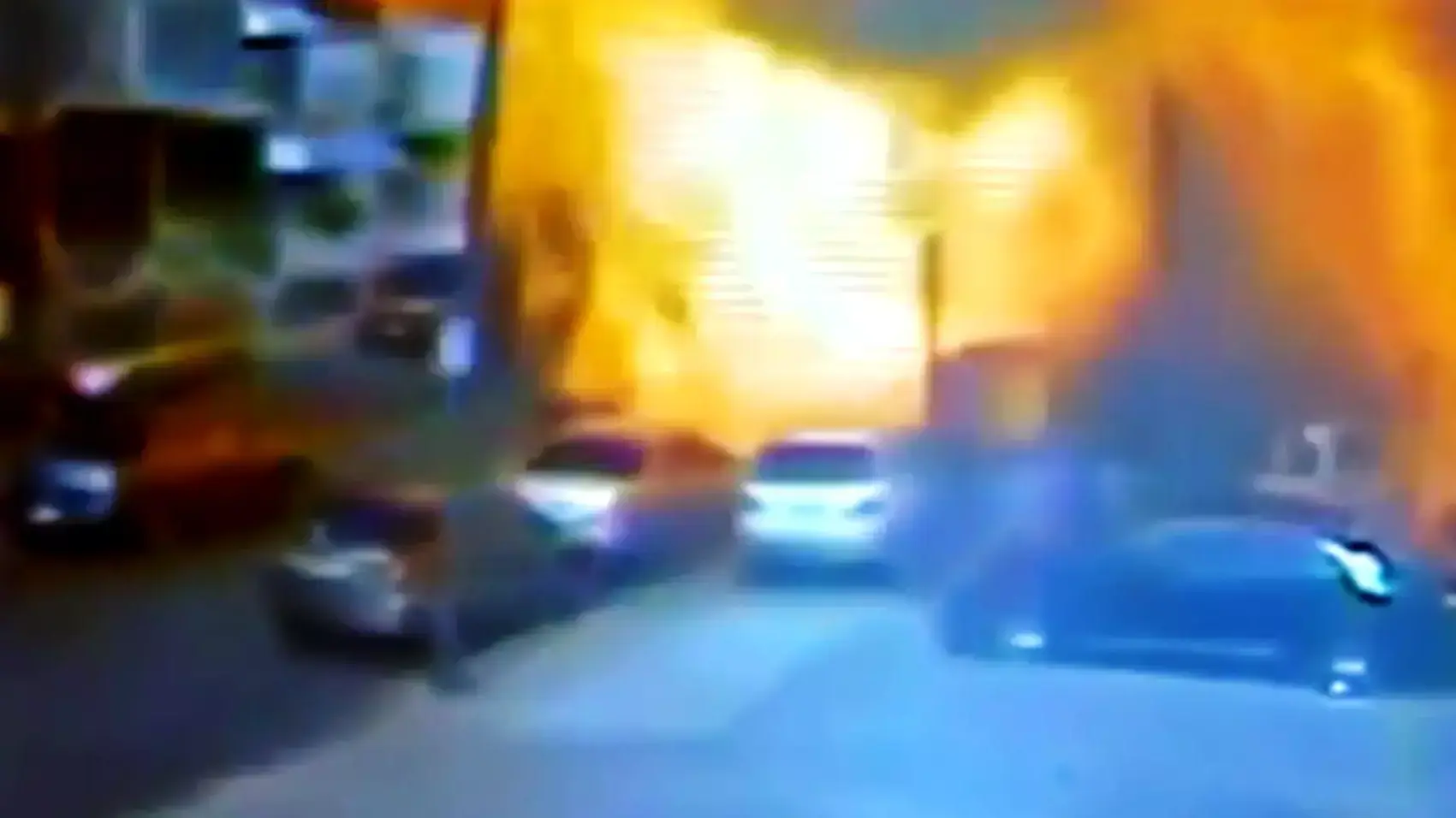 משאית מזון התפוצצה במרכז פילדלפיה פנסילבניה, יולי 2014 משאית מזון התפוצצה במרכז פילדלפיה פנסילבניה, יולי 2014