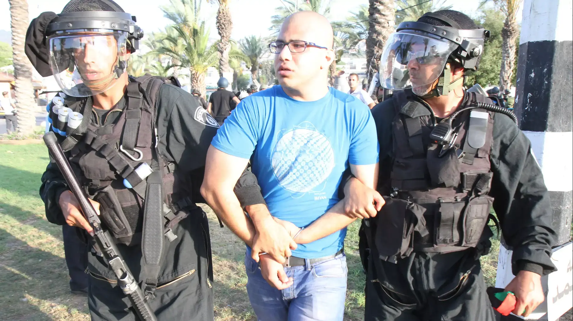 מהומות בערערה שבוואדי ערה במחאה על רצח הנער בשועפאט מהומות בערערה שבוואדי ערה במחאה על רצח הנער בשועפאט