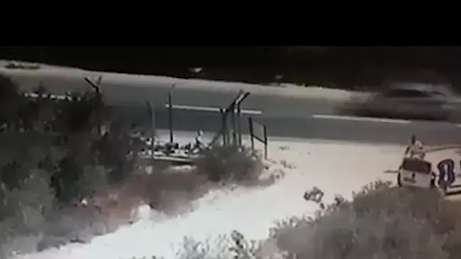 שיחת טלפון עם עובד בזק, קורבן ניסון תקיפה