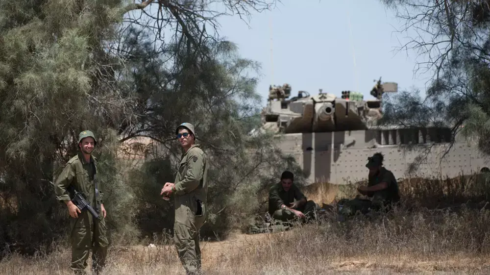 היערכות חיילי צה"ל באזור כרם שלום, יולי 2014 היערכות חיילי צה"ל באזור כרם שלום, יולי 2014