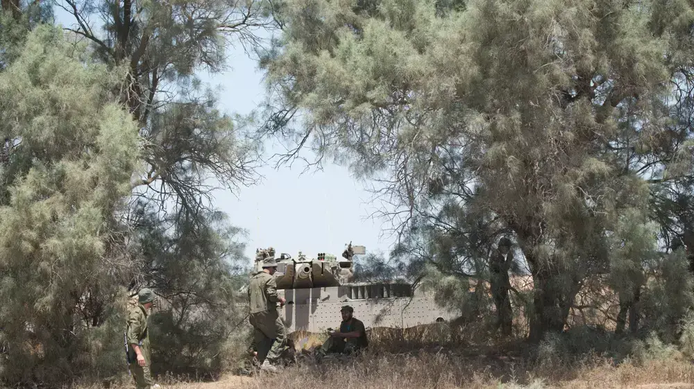 היערכות חיילי צה"ל באזור כרם שלום, יולי 2014 היערכות חיילי צה"ל באזור כרם שלום, יולי 2014
