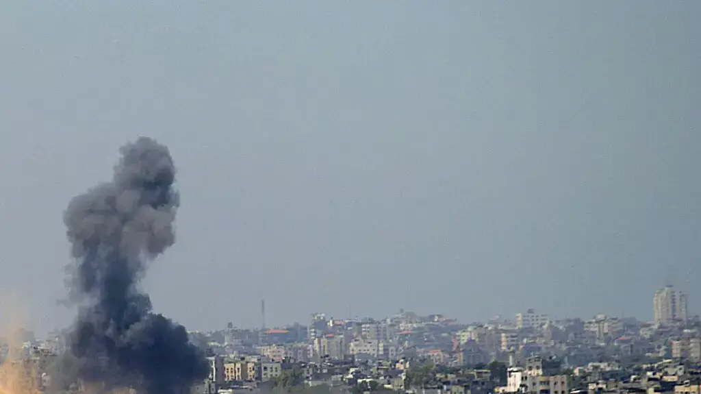 הפצצה של חיל האוויר ברצועת עזה במבצע "צוק איתן" הפצצה של חיל האוויר ברצועת עזה במבצע "צוק איתן"