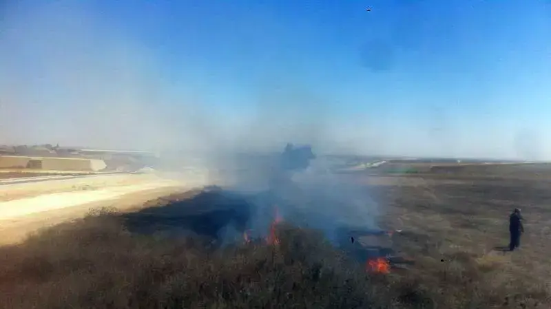 נפילת רקטה במועצה האזורית שדות נגב צוק איתן נפילת רקטה במועצה האזורית שדות נגב צוק איתן