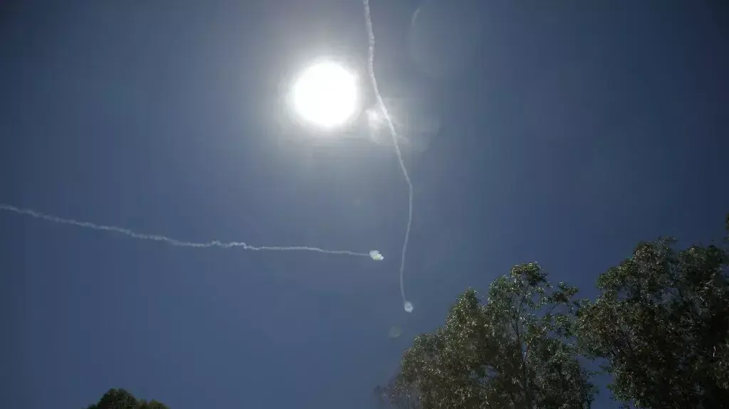 כיפת ברזל יירטה רקטה בעוטף עזה, 11 ביולי 2014 כיפת ברזל יירטה רקטה בעוטף עזה, 11 ביולי 2014
