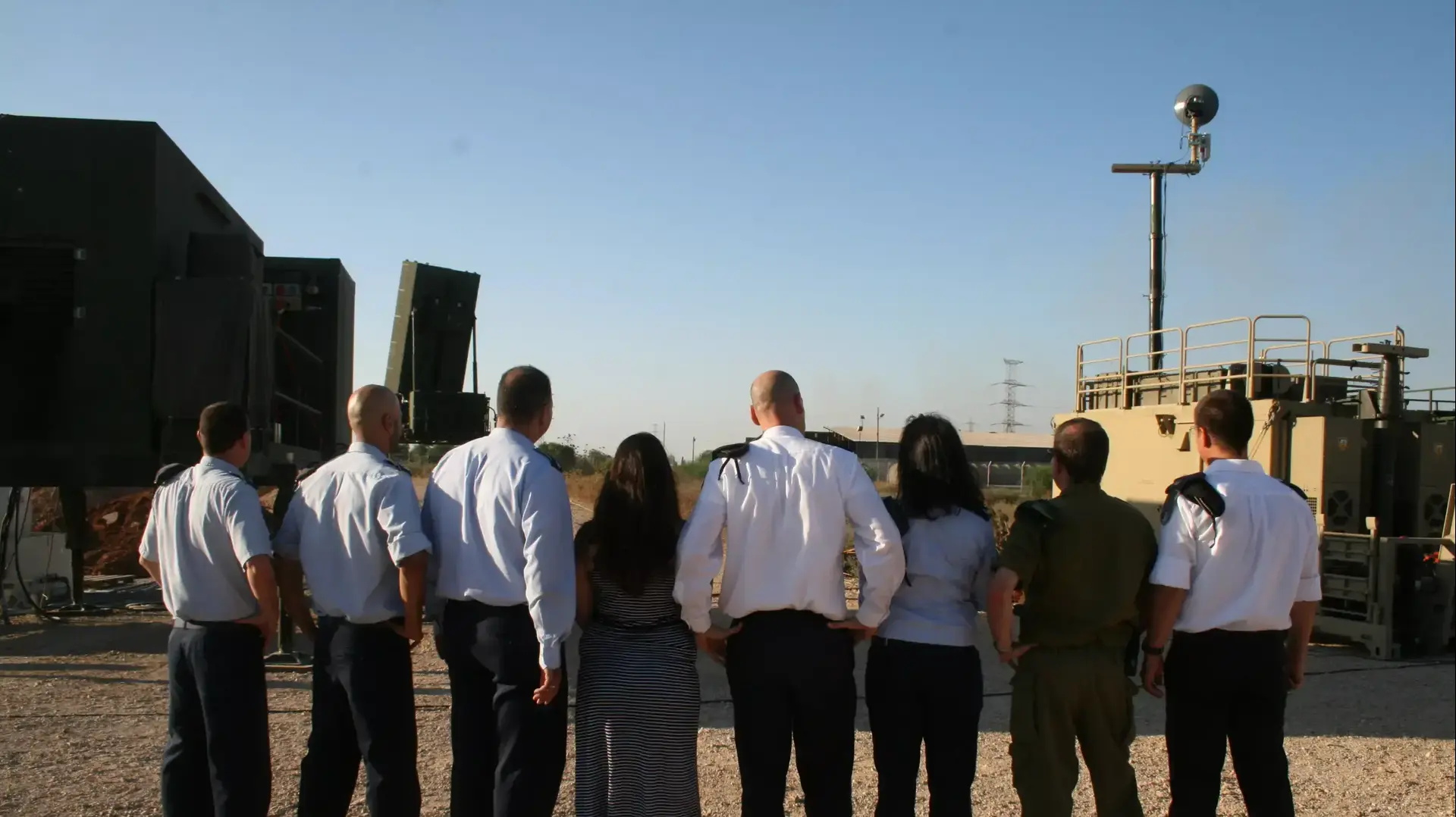 מסירת סוללה מספר 8 של כיפת ברזל לחיל האוויר וצוות הפיתוח 11 ביולי 2014 מסירת סוללה מספר 8 של כיפת ברזל לחיל האוויר וצוות הפיתוח 11 ביולי 2014