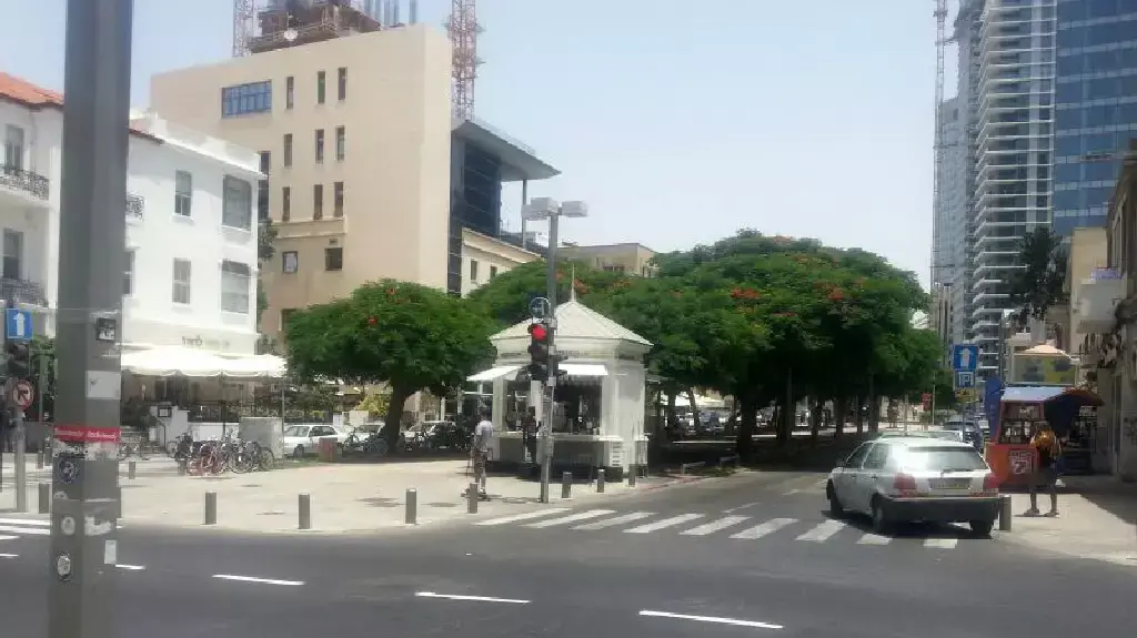 רחובות תל אביב ריקים עקב המצב הביטחוני רחובות תל אביב ריקים עקב המצב הביטחוני