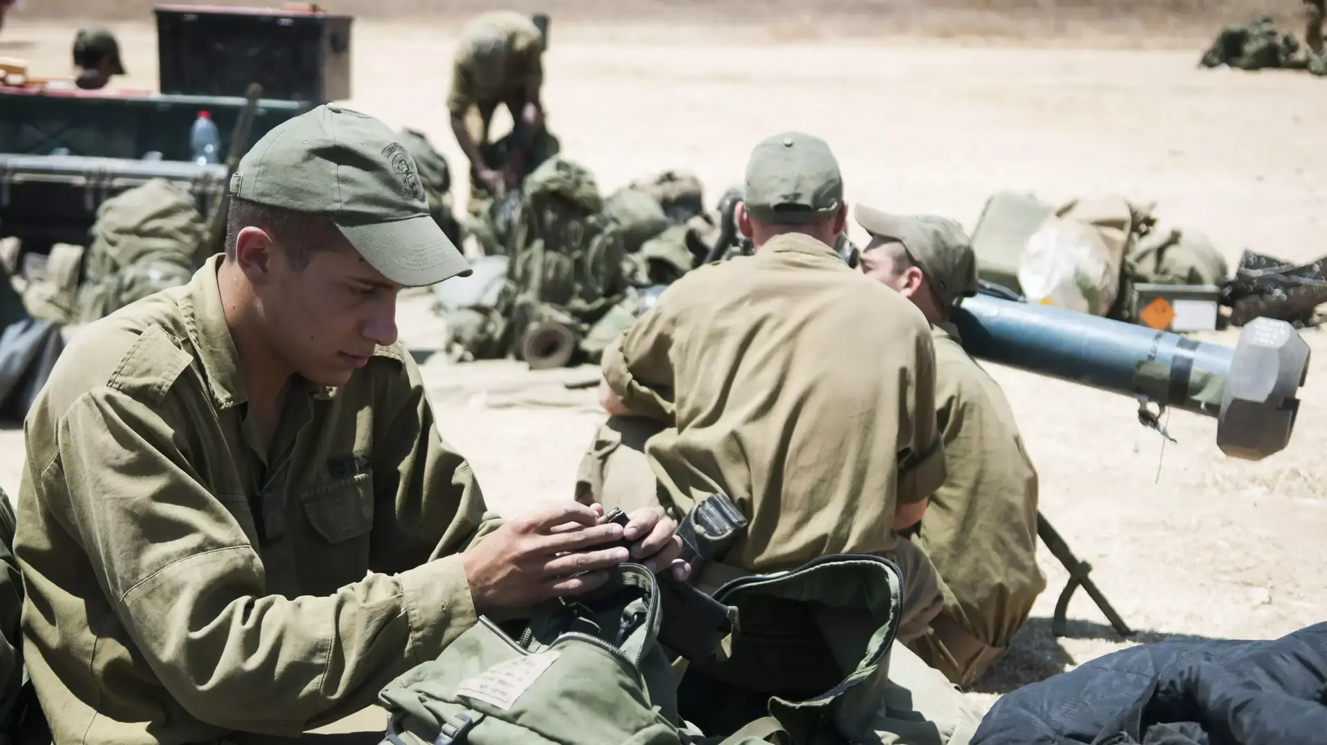 כוחות צה"ל בגבול הדרום במסגרת מבצע "צוק איתן" כוחות צה"ל בגבול הדרום במסגרת מבצע "צוק איתן"