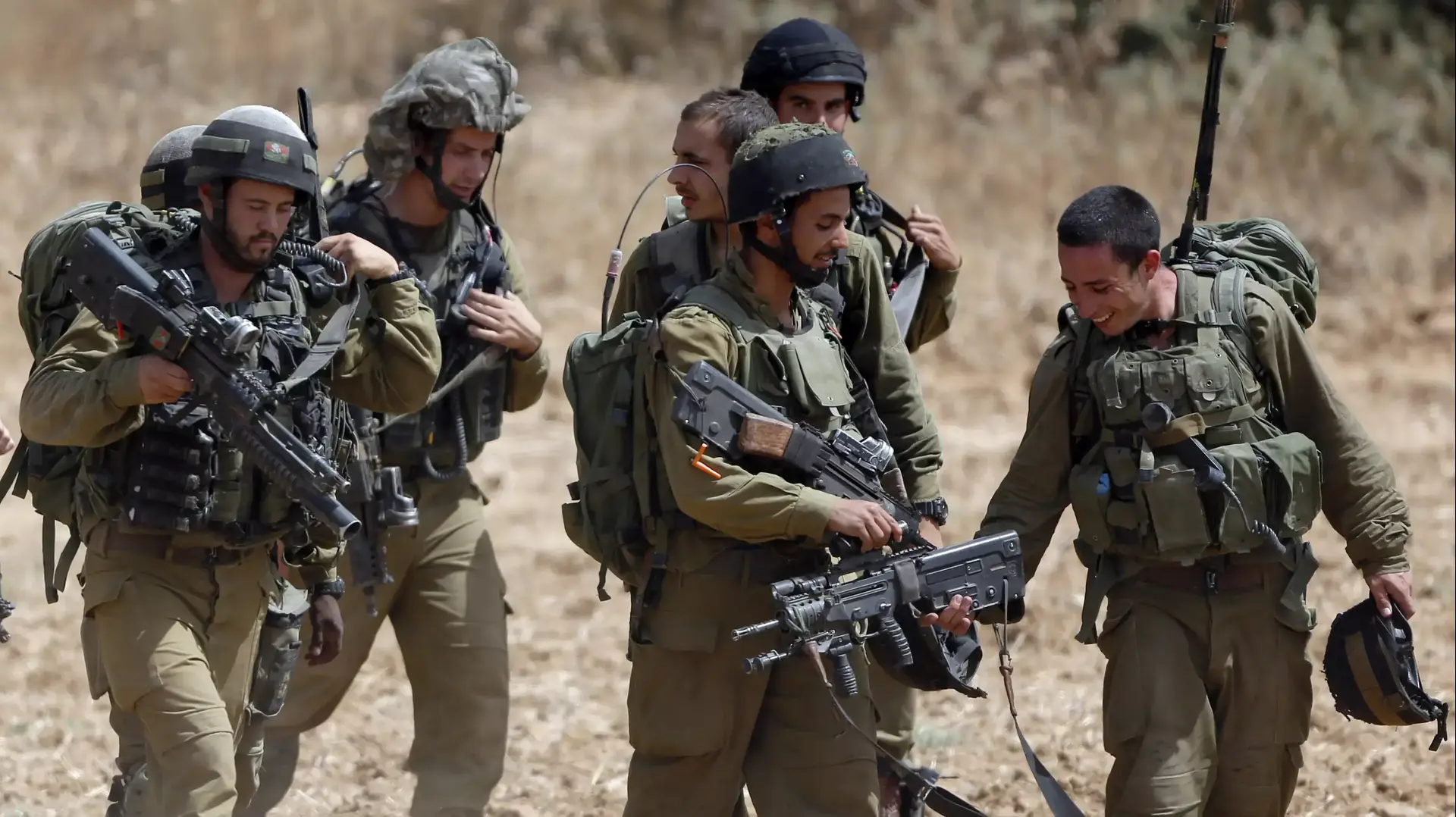 חיילי צה"ל ערוכים בגבול רצועת עזה במסגרת מבצע צוק איתן 12 ביולי 2014 חיילי צה"ל ערוכים בגבול רצועת עזה במסגרת מבצע צוק איתן 12 ביולי 2014