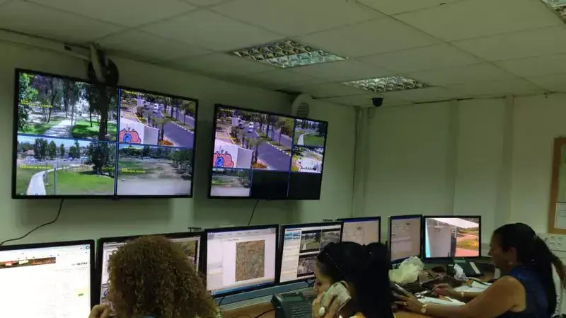 המוקד העירוני בשדרות. יולי 2014 המוקד העירוני בשדרות. יולי 2014