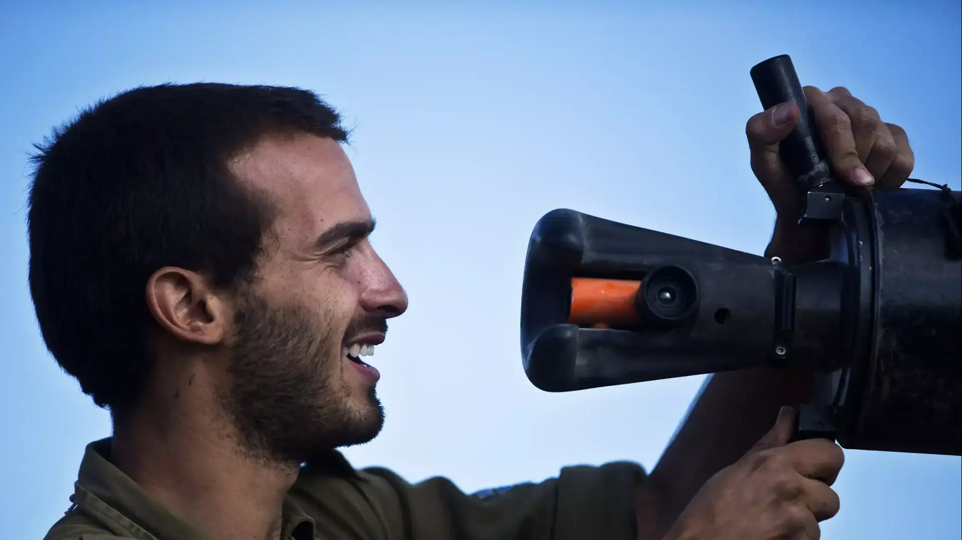 איש מילואים מחוץ לרצועת עזה, מבצע צוק איתן, יולי 2014