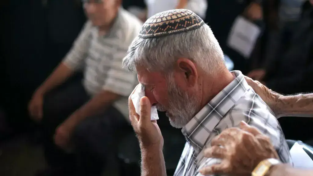 הלווייתו של דרור חנין, ההרוג הראשון במבצע "צוק איתן", יולי 2014 הלווייתו של דרור חנין, ההרוג הראשון במבצע "צוק איתן", יולי 2014