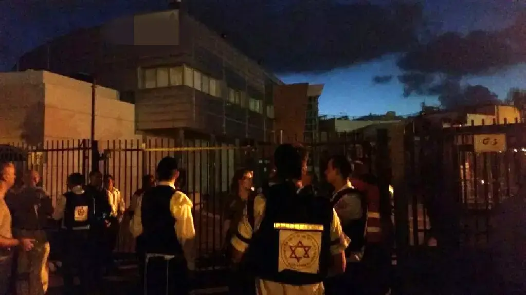 נפילת רקטה בבית ספר באשדוד, יולי 2014 נפילת רקטה בבית ספר באשדוד, יולי 2014