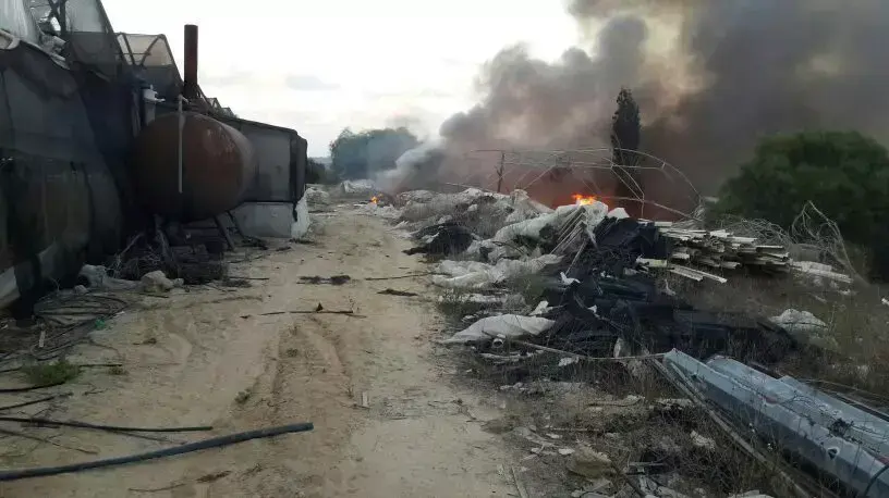 שריפה בחממה שמועצה אזורית אשכול, יולי 2014 שריפה בחממה שמועצה אזורית אשכול, יולי 2014