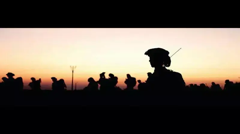 תמונות של לוחמי הצנחנים לפני הכניסה לרצועה בשטחי הכינוס תמונות של לוחמי הצנחנים לפני הכניסה לרצועה בשטחי הכינוס