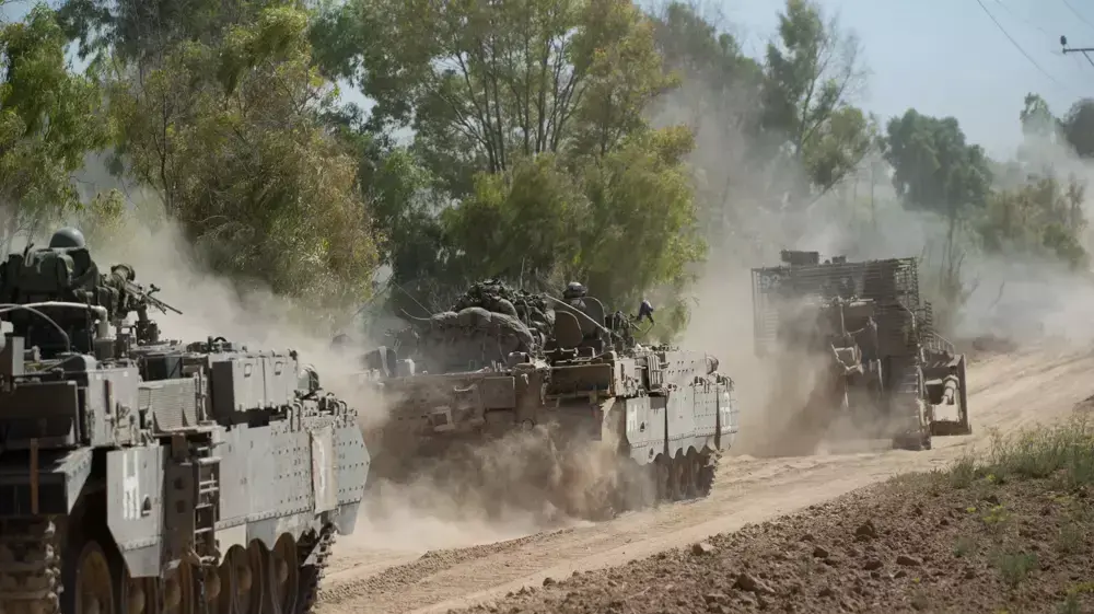 חיילי צה"ל מסביב לרצועת עזה במבצע צוק איתן, יולי 2014 חיילי צה"ל מסביב לרצועת עזה במבצע צוק איתן, יולי 2014
