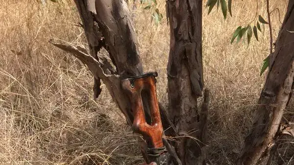 אמצעי לחימה וציוד שהמחבלים הותירו בשטח בהיתקלות סמוך לגדר, יולי 14 אמצעי לחימה וציוד שהמחבלים הותירו בשטח בהיתקלות סמוך לגדר, יולי 14