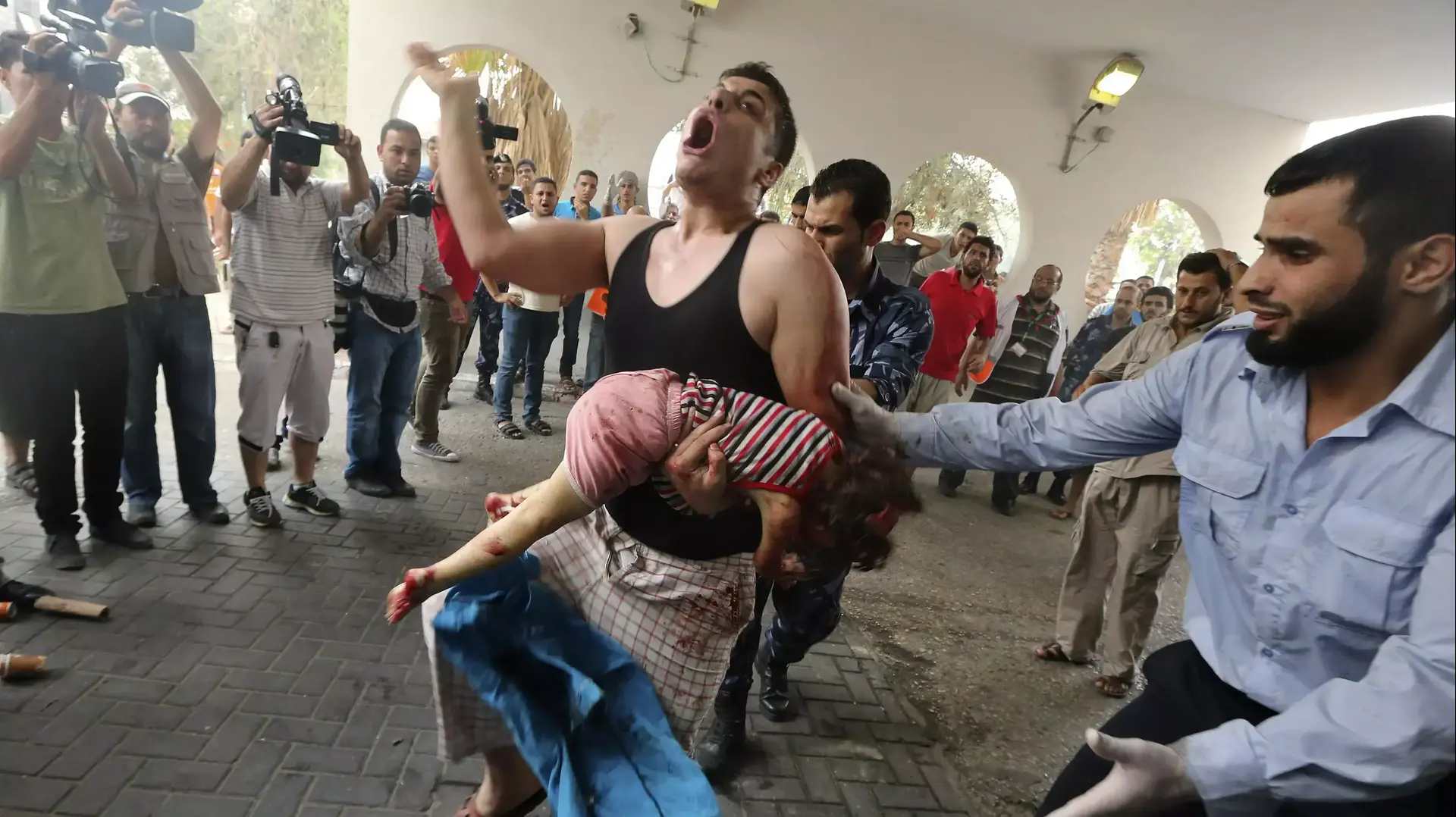 קרבות קשים בשג'עיה, עזה. יולי 2014 קרבות קשים בשג'עיה, עזה. יולי 2014