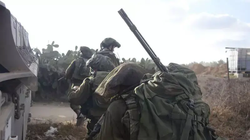 כוחות צנחנים בעזה במבצע צוק איתן. יולי 2014 כוחות צנחנים בעזה במבצע צוק איתן. יולי 2014