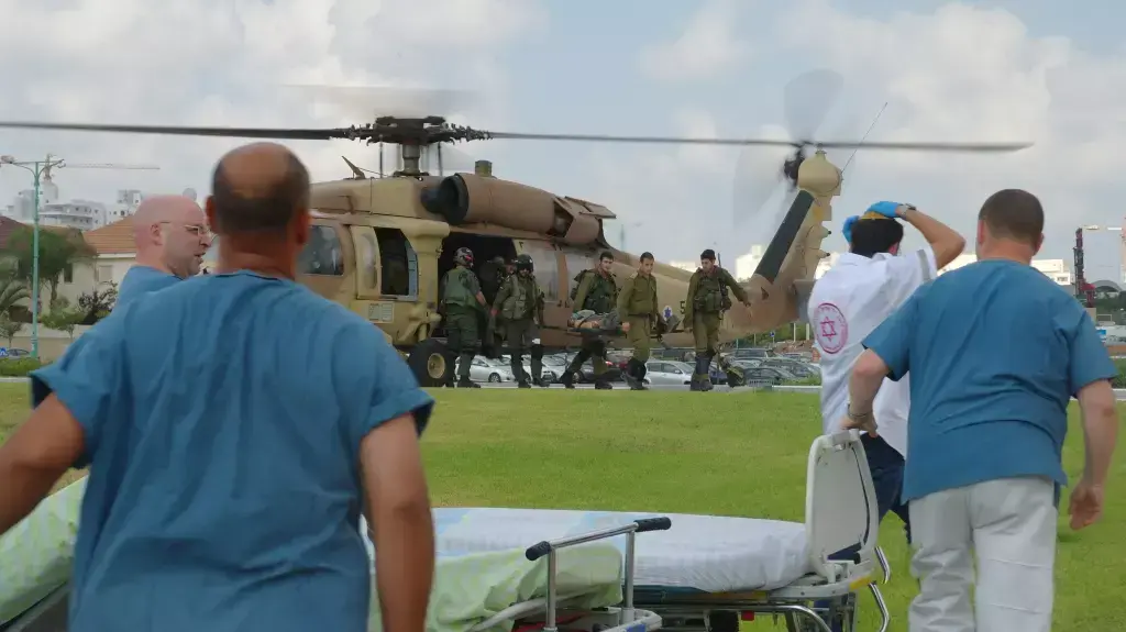 מנחת המסוקים בבית החולים סורוקה בבאר שבע הבוקר, יולי 2014 מנחת המסוקים בבית החולים סורוקה בבאר שבע הבוקר, יולי 2014