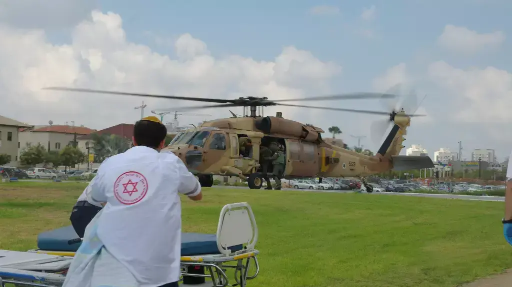מנחת המסוקים בבית החולים סורוקה בבאר שבע הבוקר, יולי 2014 מנחת המסוקים בבית החולים סורוקה בבאר שבע הבוקר, יולי 2014