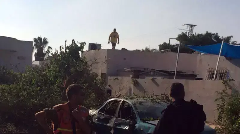 נפילת רקטה באשקלון. יולי 2014 נפילת רקטה באשקלון. יולי 2014