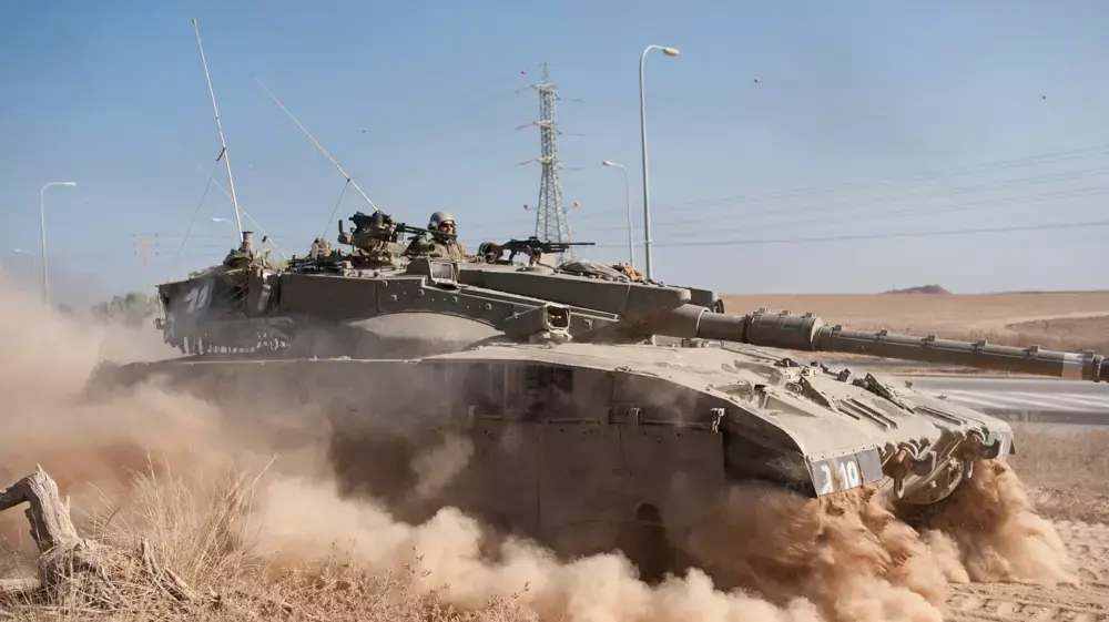טנק ליד רצועת עזה, יולי 2014 טנק ליד רצועת עזה, יולי 2014